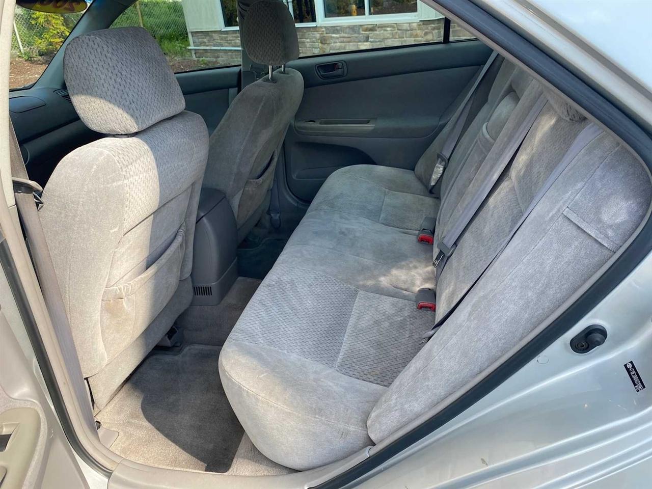 Toyota Camry LE 4D Sedan 2004