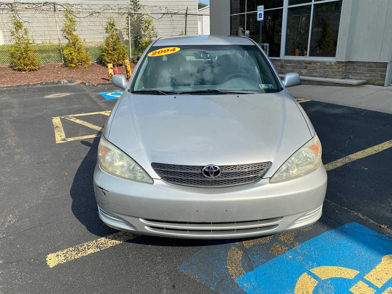 Toyota Camry LE 4D Sedan 2004