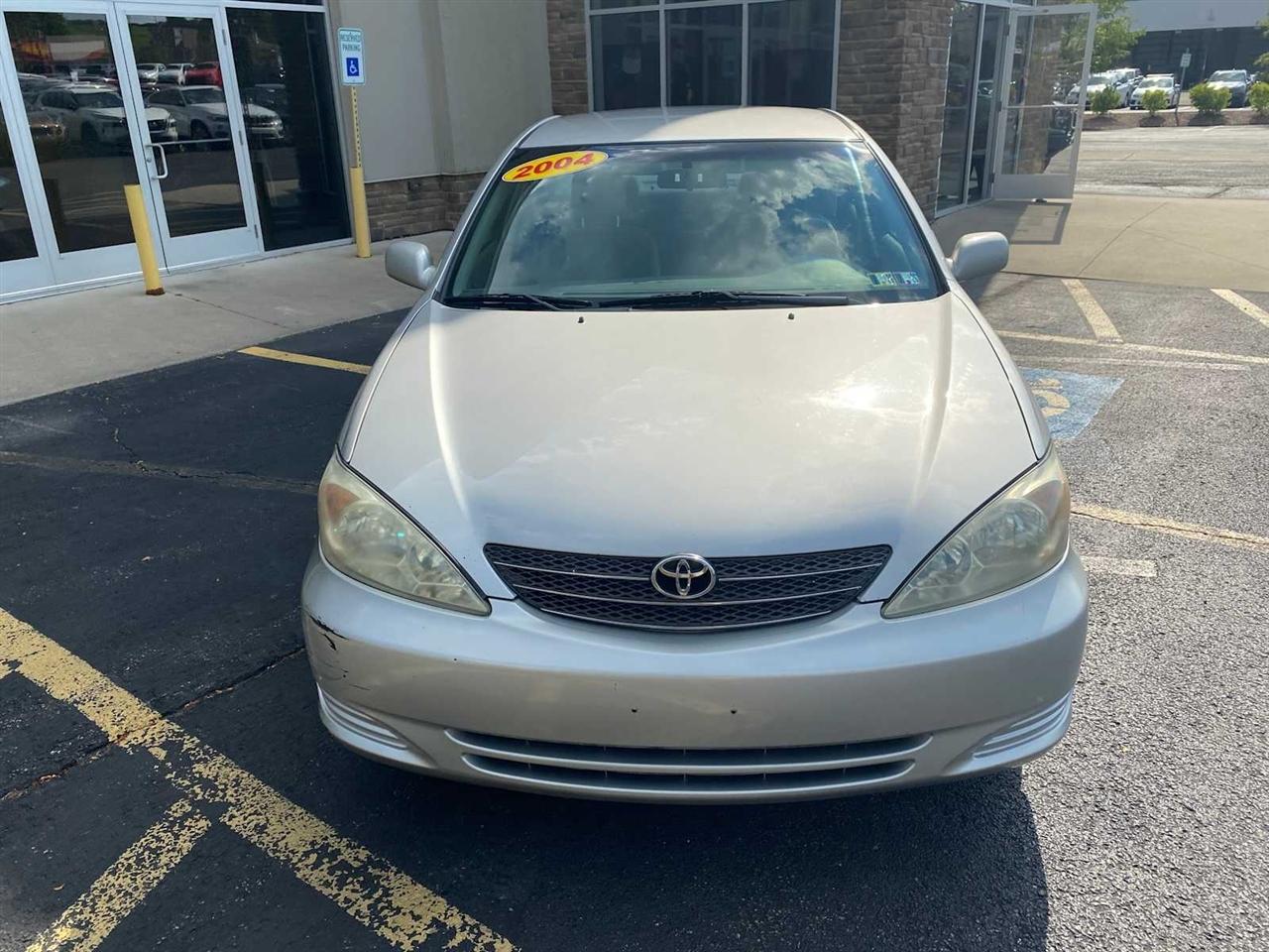 Toyota Camry LE 4D Sedan 2004
