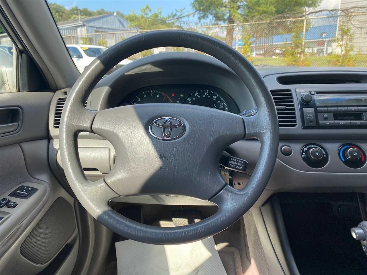 Toyota Camry LE 4D Sedan 2004