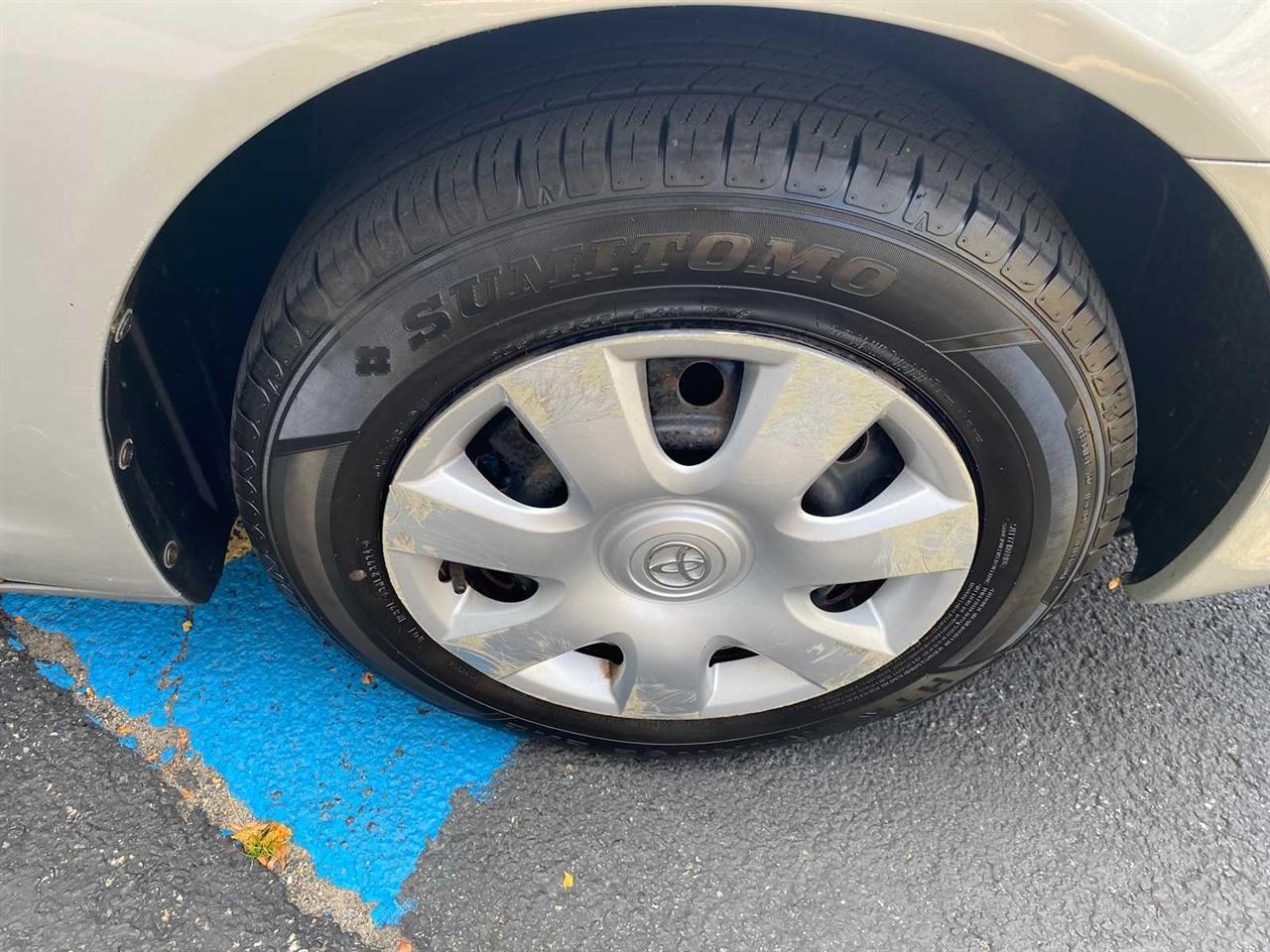 Toyota Camry LE 4D Sedan 2004