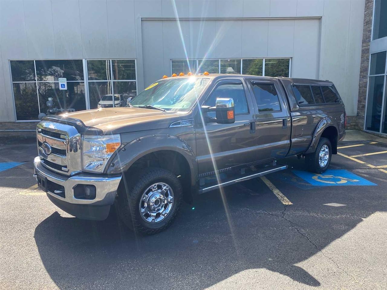Ford F-250 SD XLT Crew Cab 4WD 2016