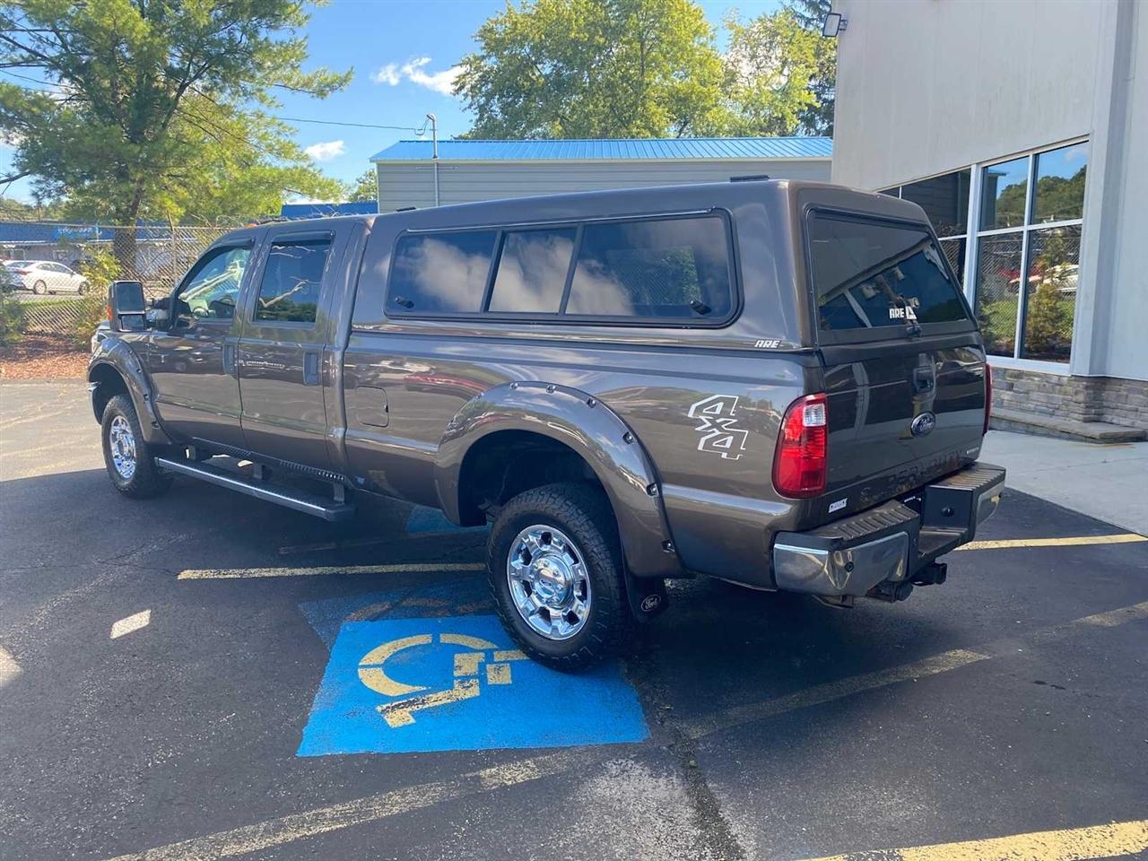 Ford F-250 SD XLT Crew Cab 4WD 2016