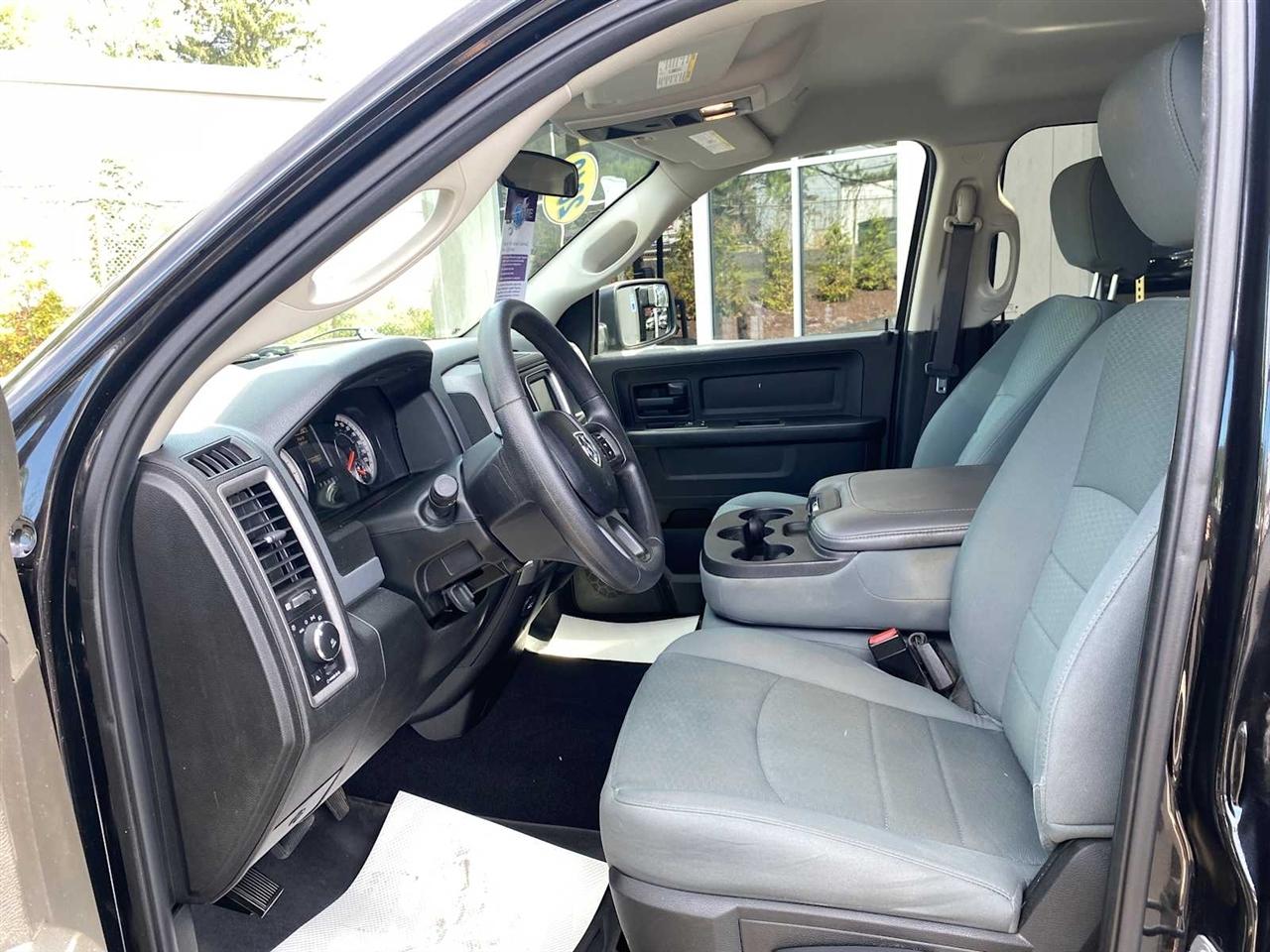 RAM 1500 Classic Tradesman Quad Cab 4WD 2019