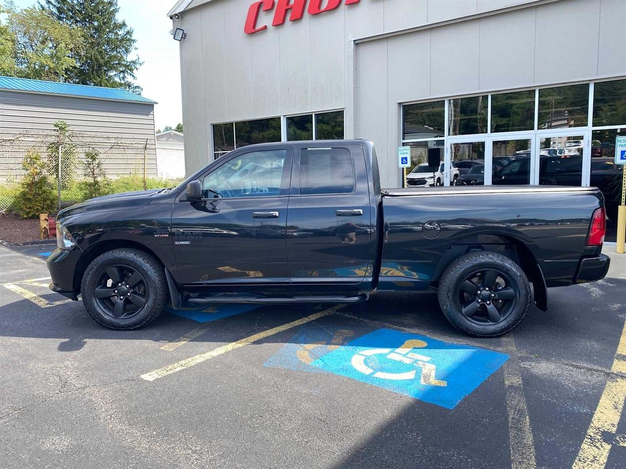RAM 1500 Classic Tradesman Quad Cab 4WD 2019