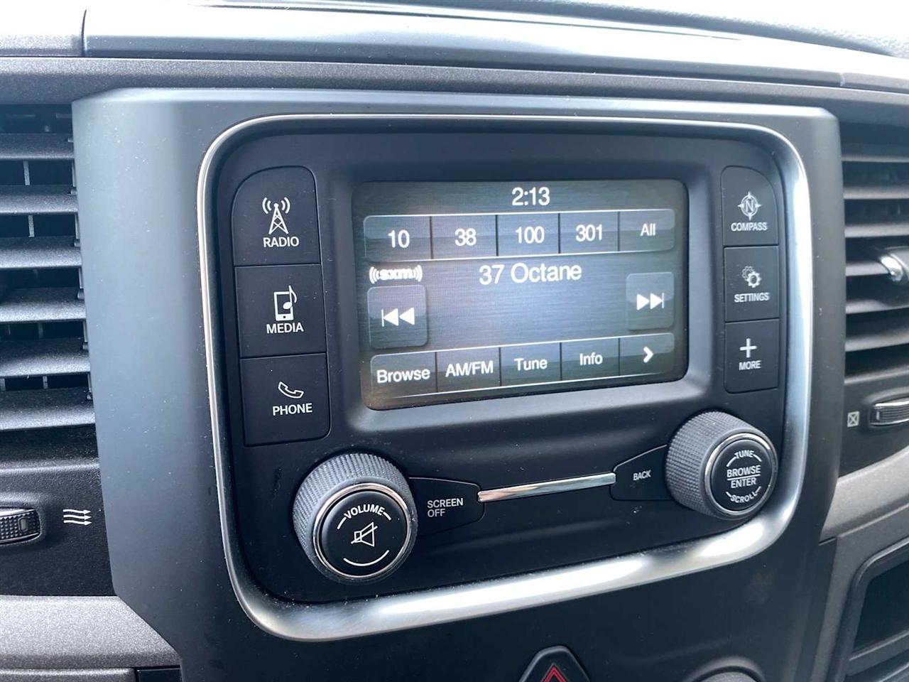 RAM 1500 Classic Tradesman Quad Cab 4WD 2019