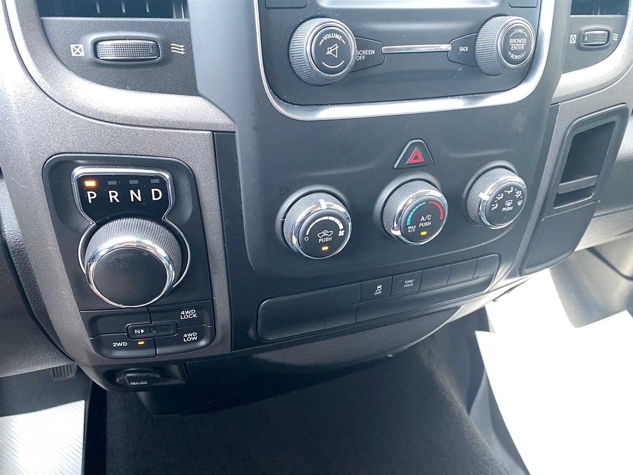RAM 1500 Classic Tradesman Quad Cab 4WD 2019