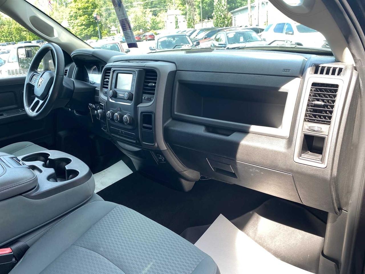 RAM 1500 Classic Tradesman Quad Cab 4WD 2019