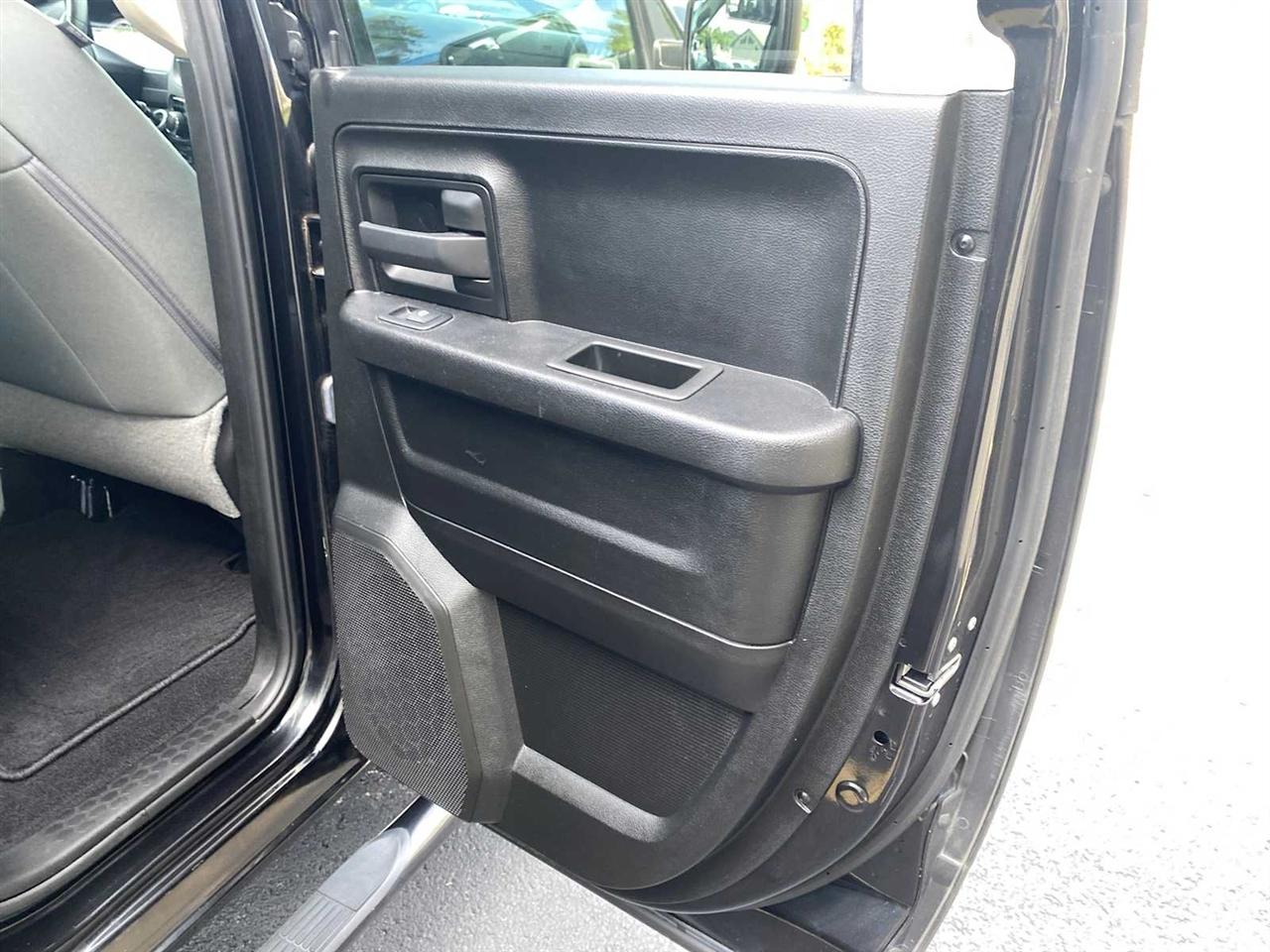 RAM 1500 Classic Tradesman Quad Cab 4WD 2019