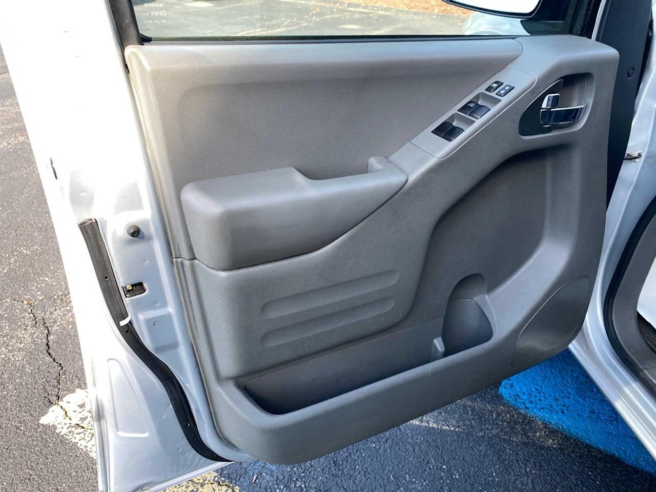 Nissan Frontier SL Crew Cab 5AT 4WD 2019