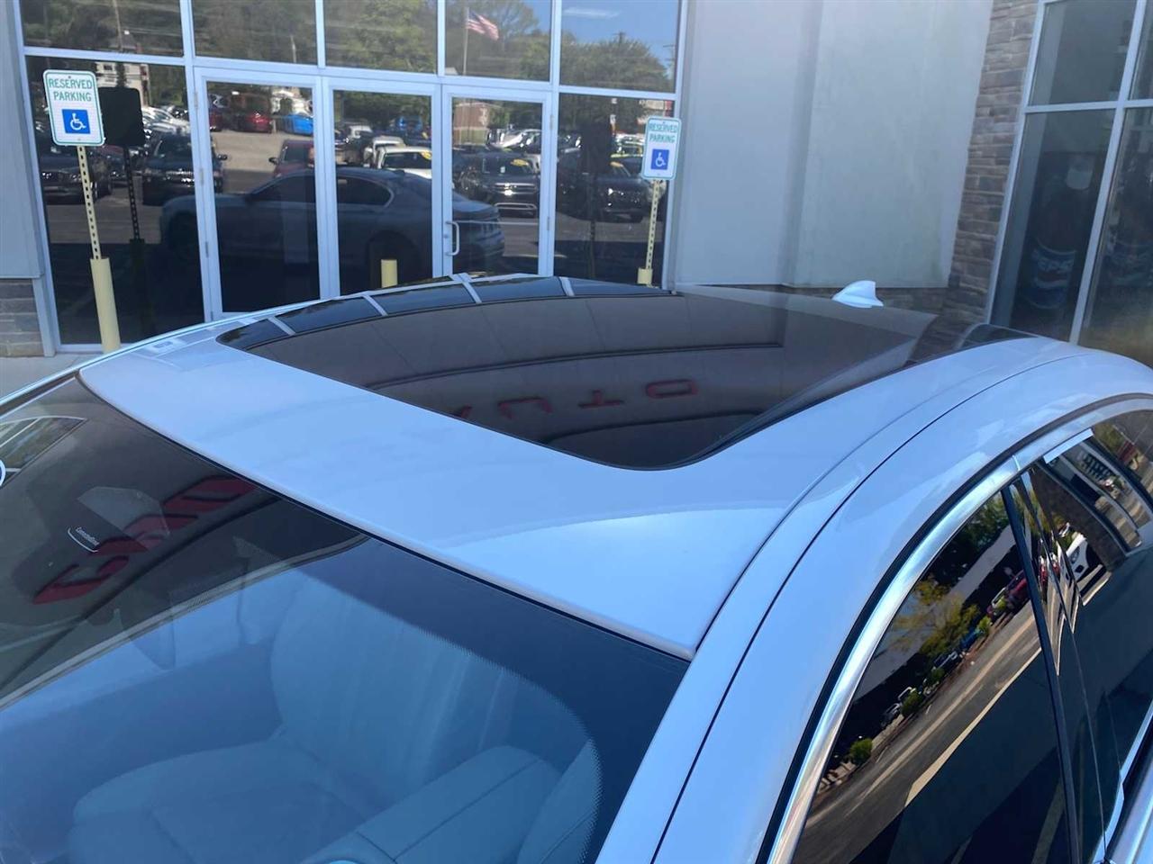 BMW 7-Series 750i xDrive 2021