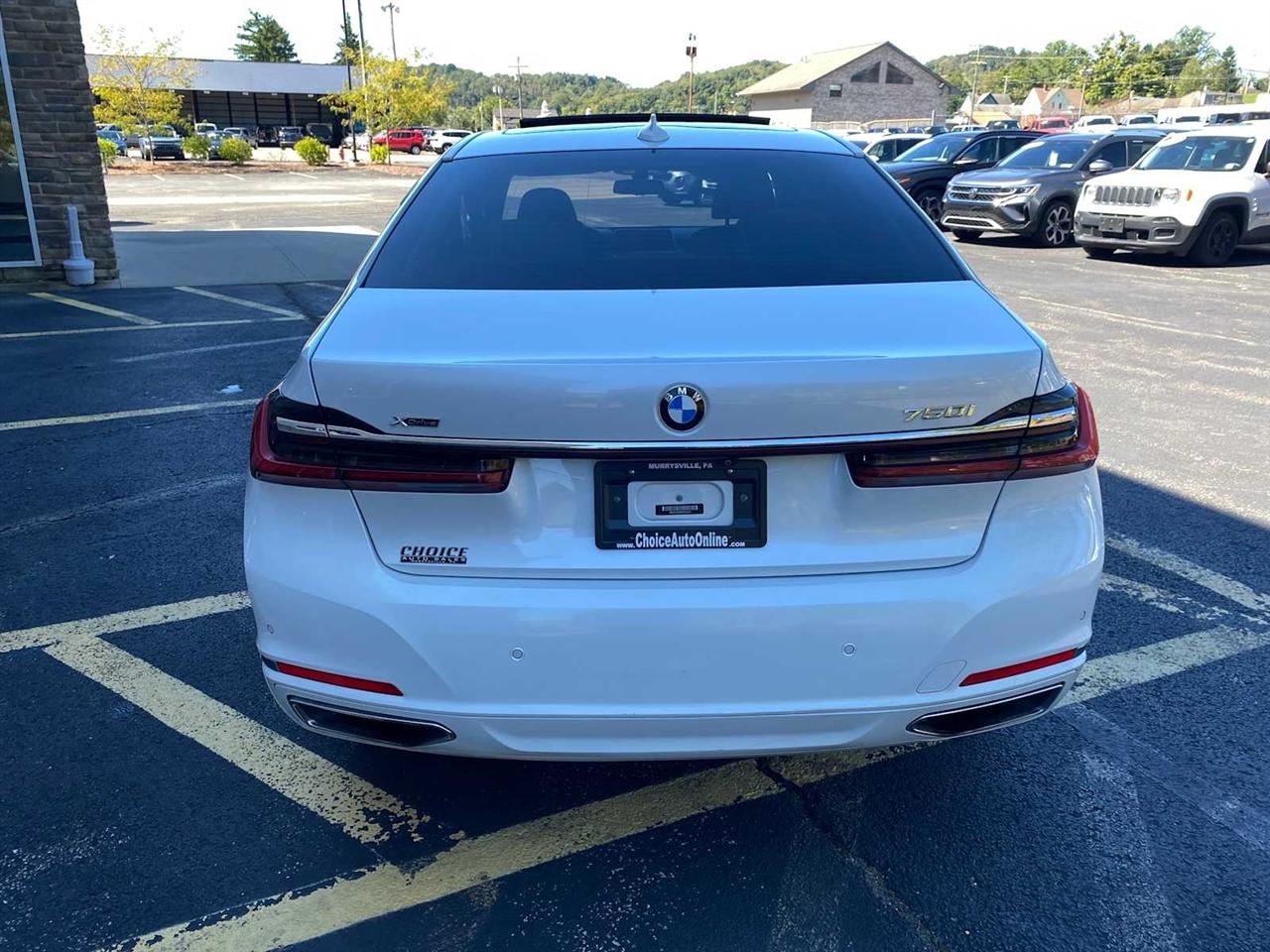 BMW 7-Series 750i xDrive 2021