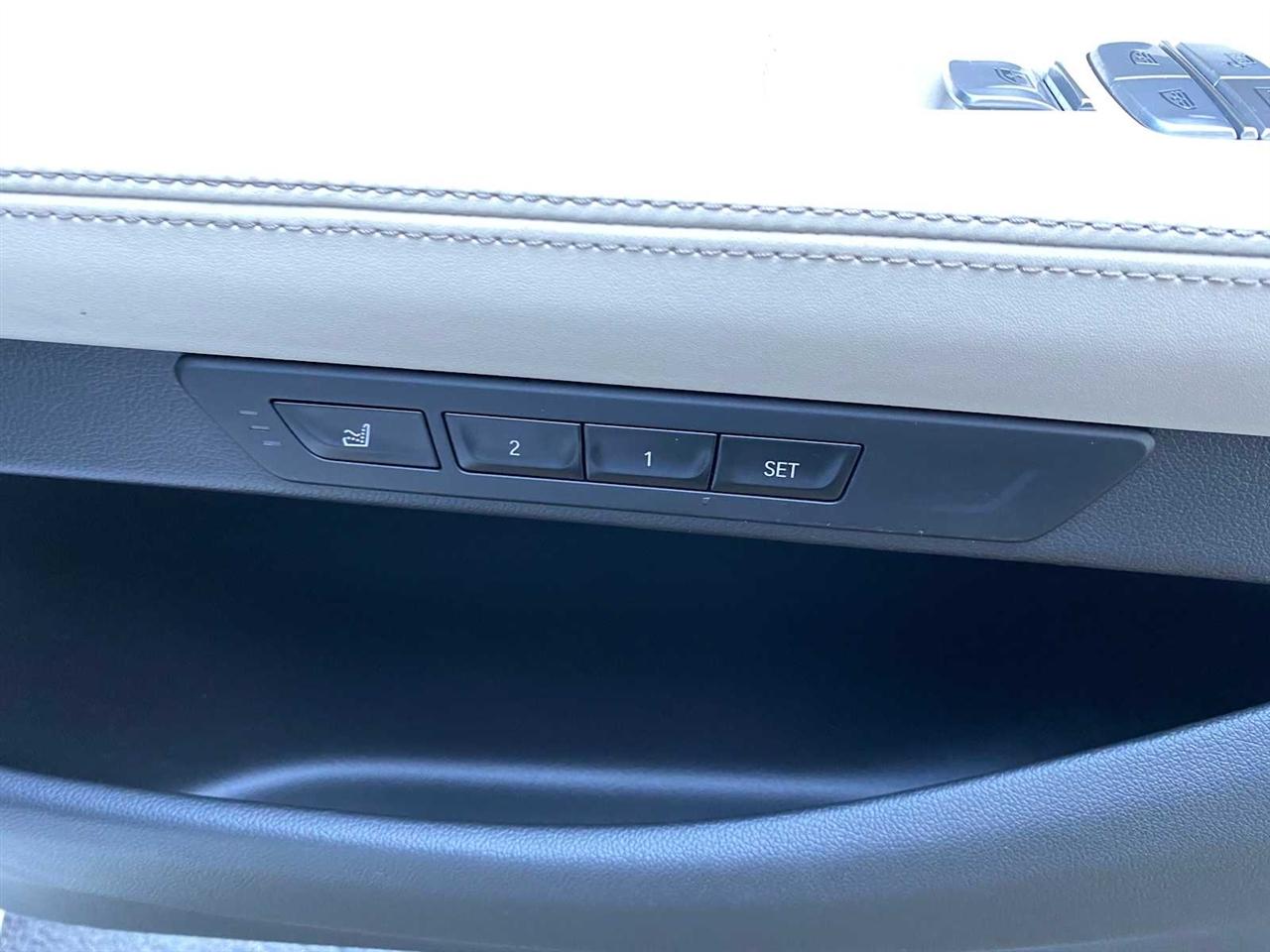 BMW 7-Series 750i xDrive 2021