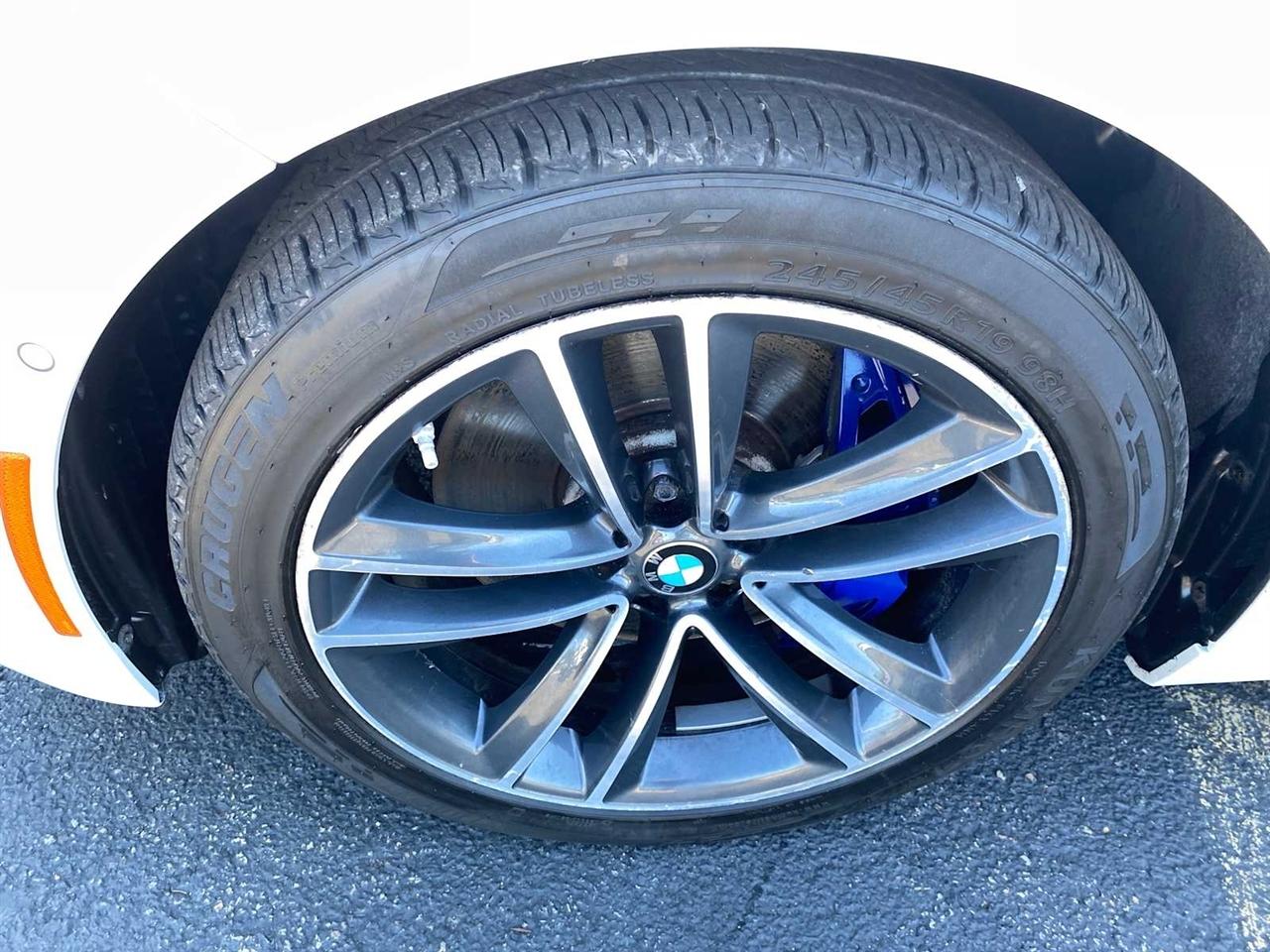 BMW 7-Series 750i xDrive 2021