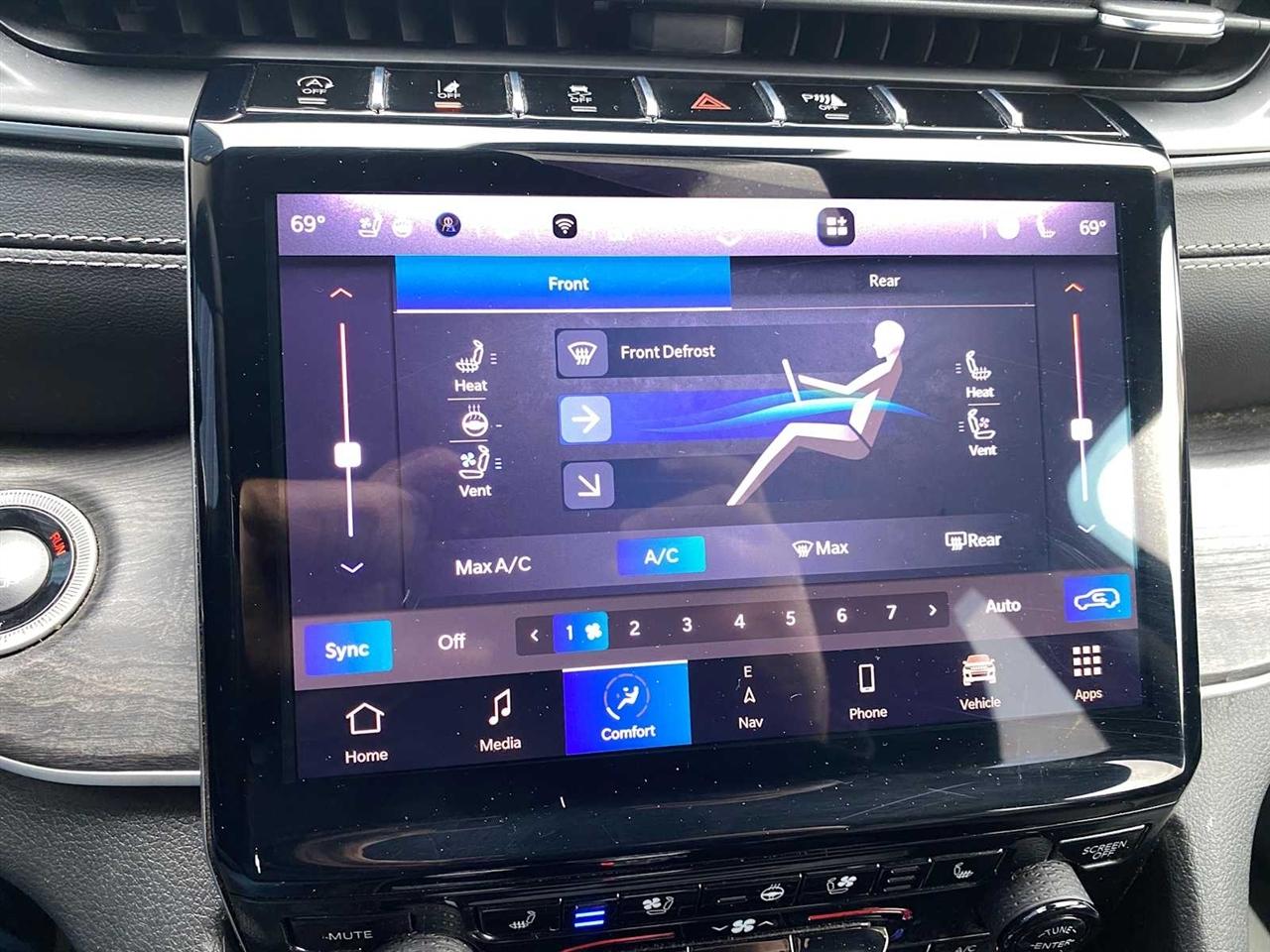 Jeep Grand Cherokee L Limited 4WD 2023