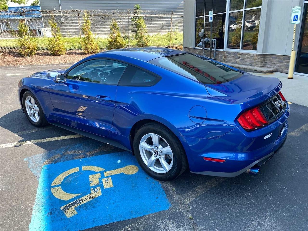 Ford Mustang EcoBoost Coupe 2018