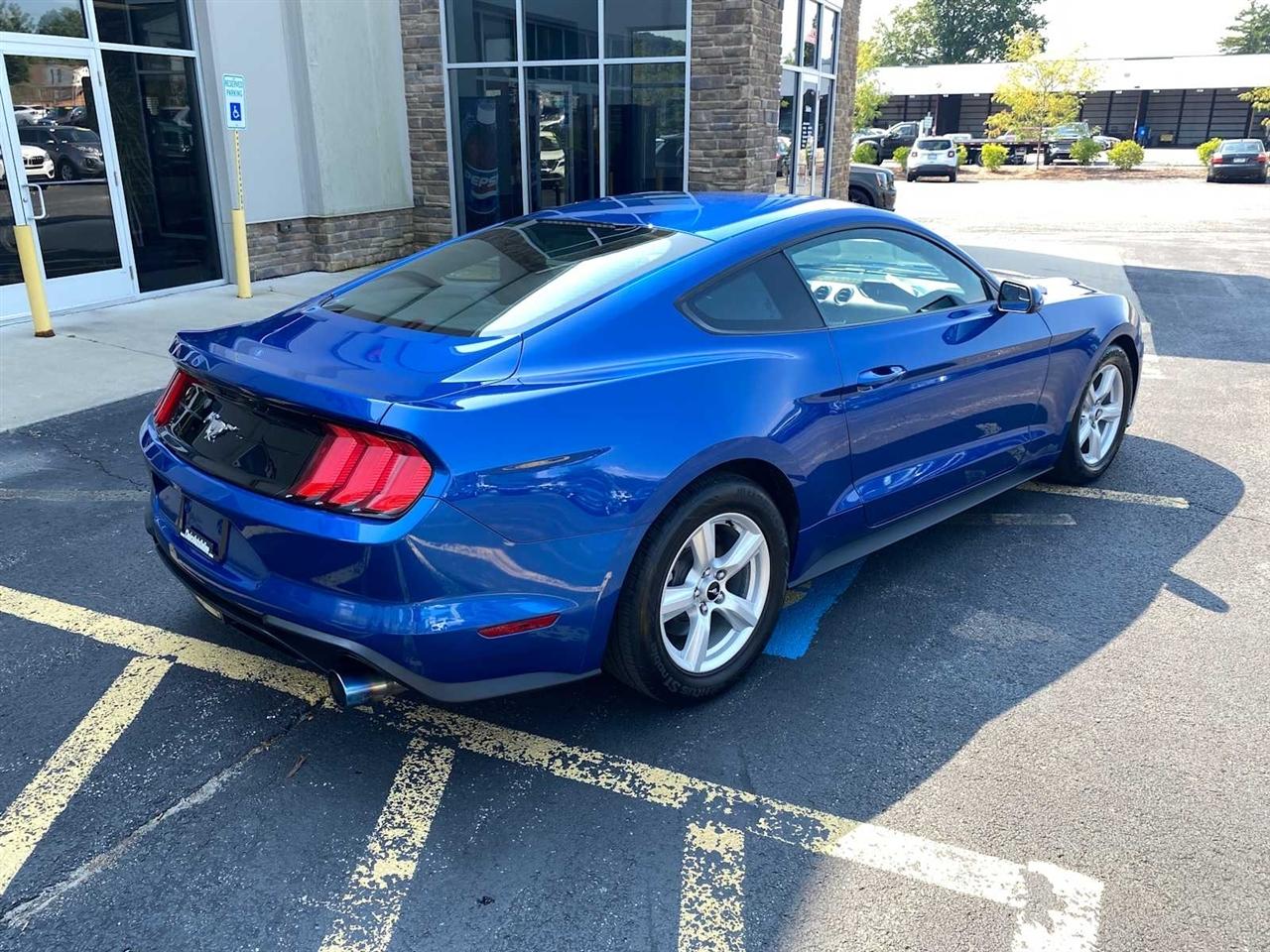 Ford Mustang EcoBoost Coupe 2018