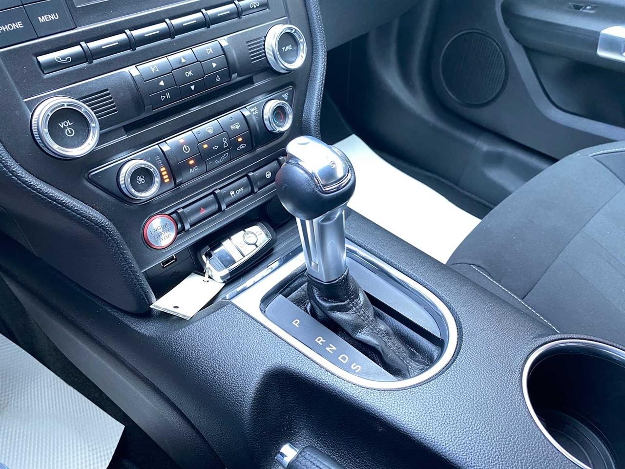 Ford Mustang EcoBoost Coupe 2018