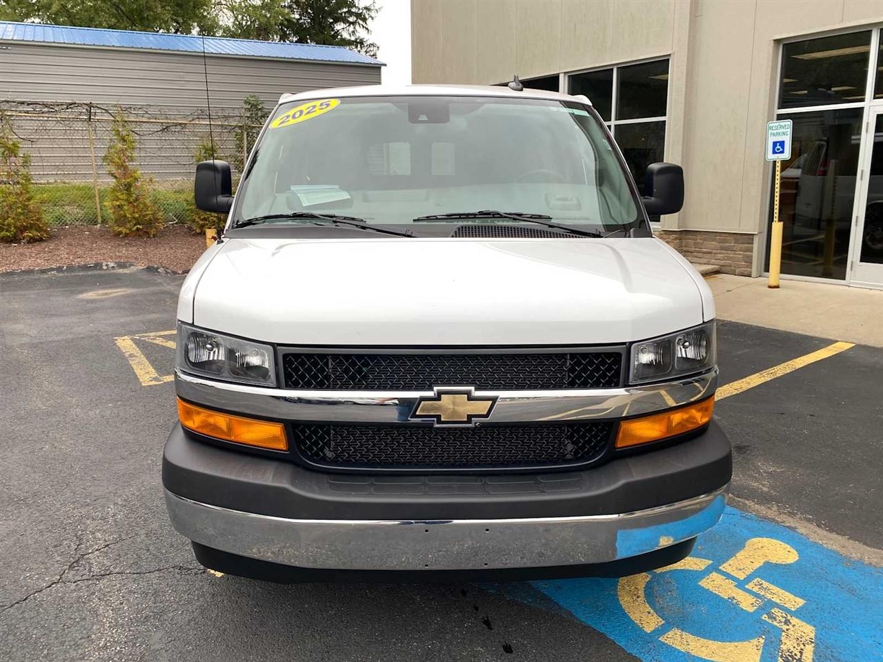 Chevrolet Express LT 3500 Extended 2025