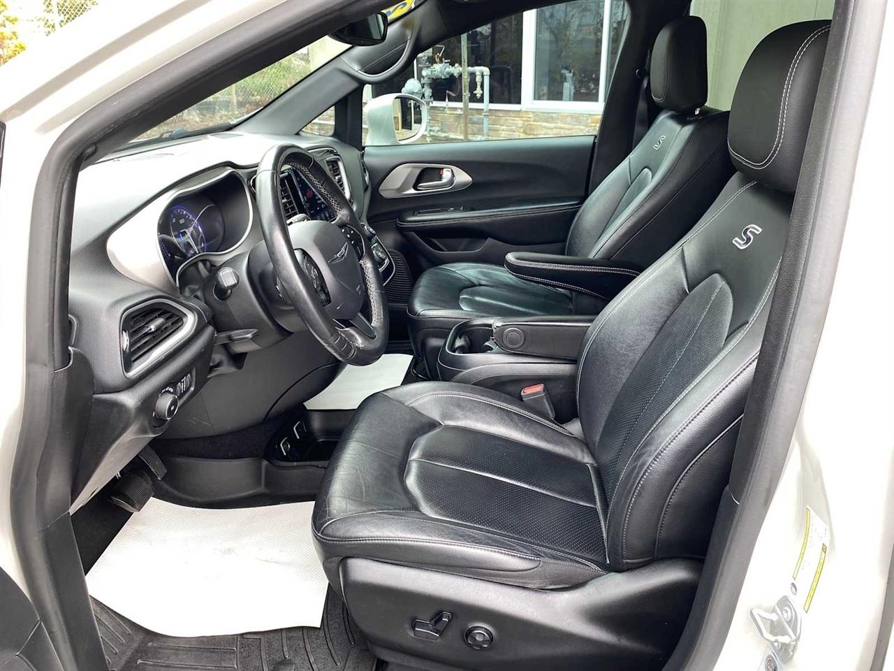 Chrysler Pacifica Launch Edition AWD 2020