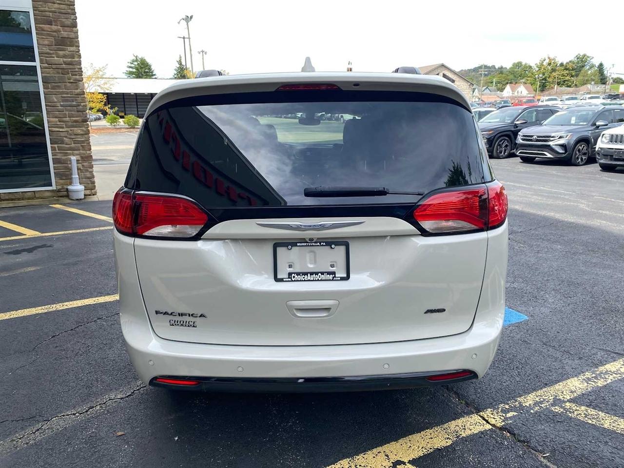 Chrysler Pacifica Launch Edition AWD 2020