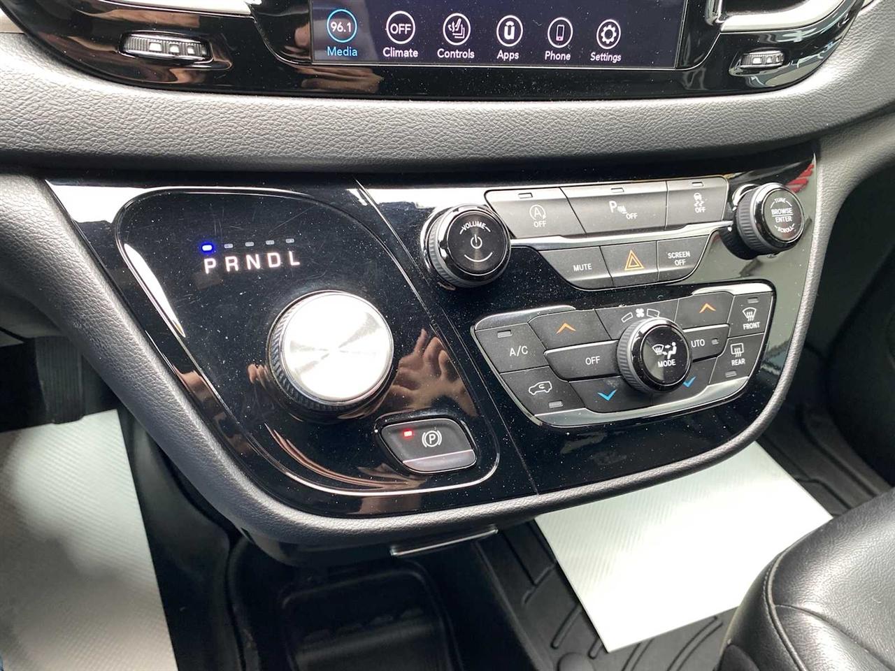Chrysler Pacifica Launch Edition AWD 2020