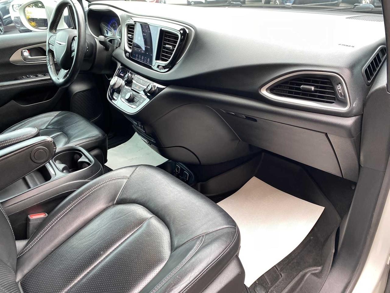Chrysler Pacifica Launch Edition AWD 2020