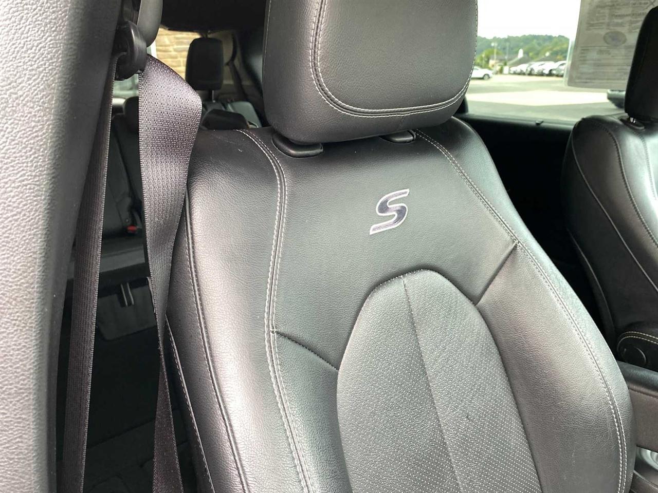 Chrysler Pacifica Launch Edition AWD 2020