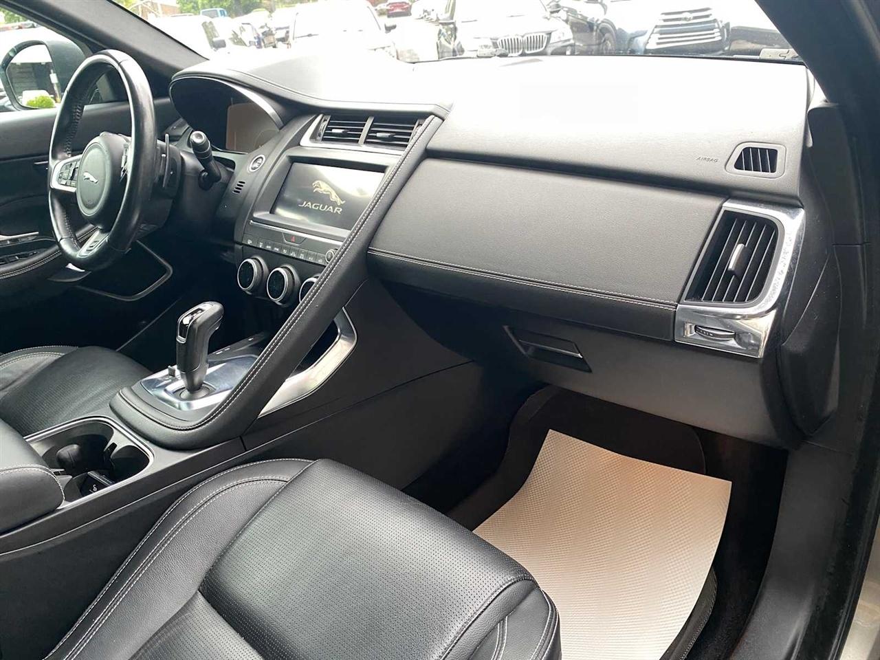Jaguar E-Pace R-Dynamic SE 2018