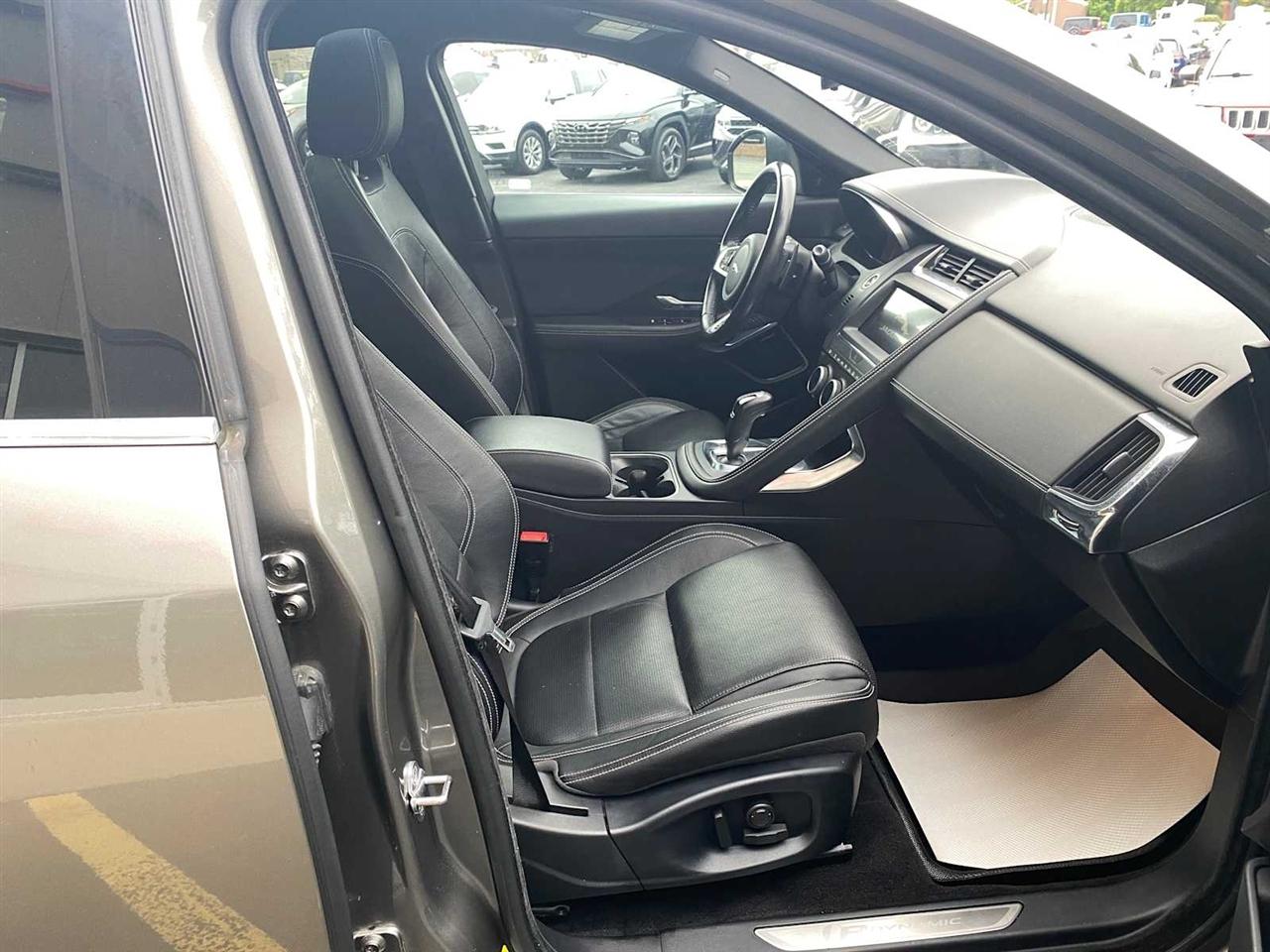 Jaguar E-Pace R-Dynamic SE 2018