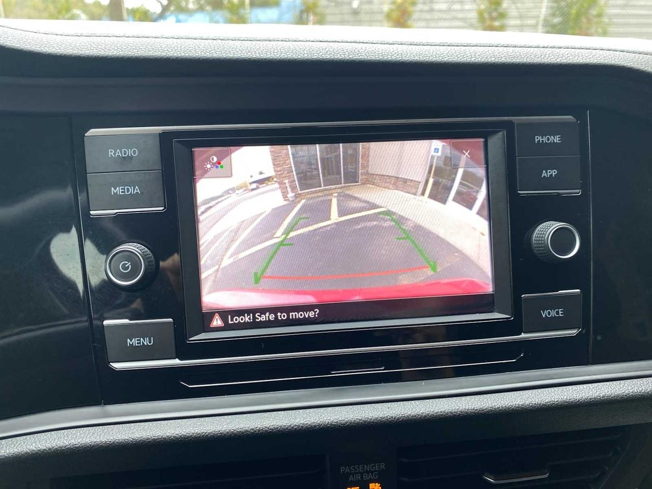 Volkswagen Jetta 1.4T S 8A 2020