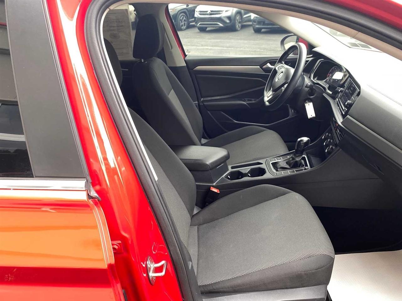 Volkswagen Jetta 1.4T S 8A 2020