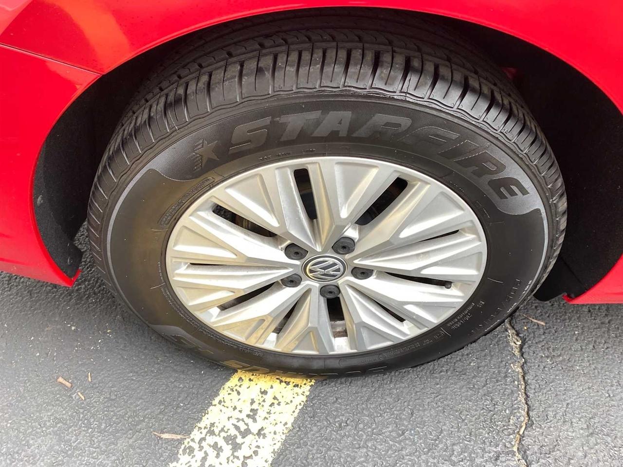 Volkswagen Jetta 1.4T S 8A 2020