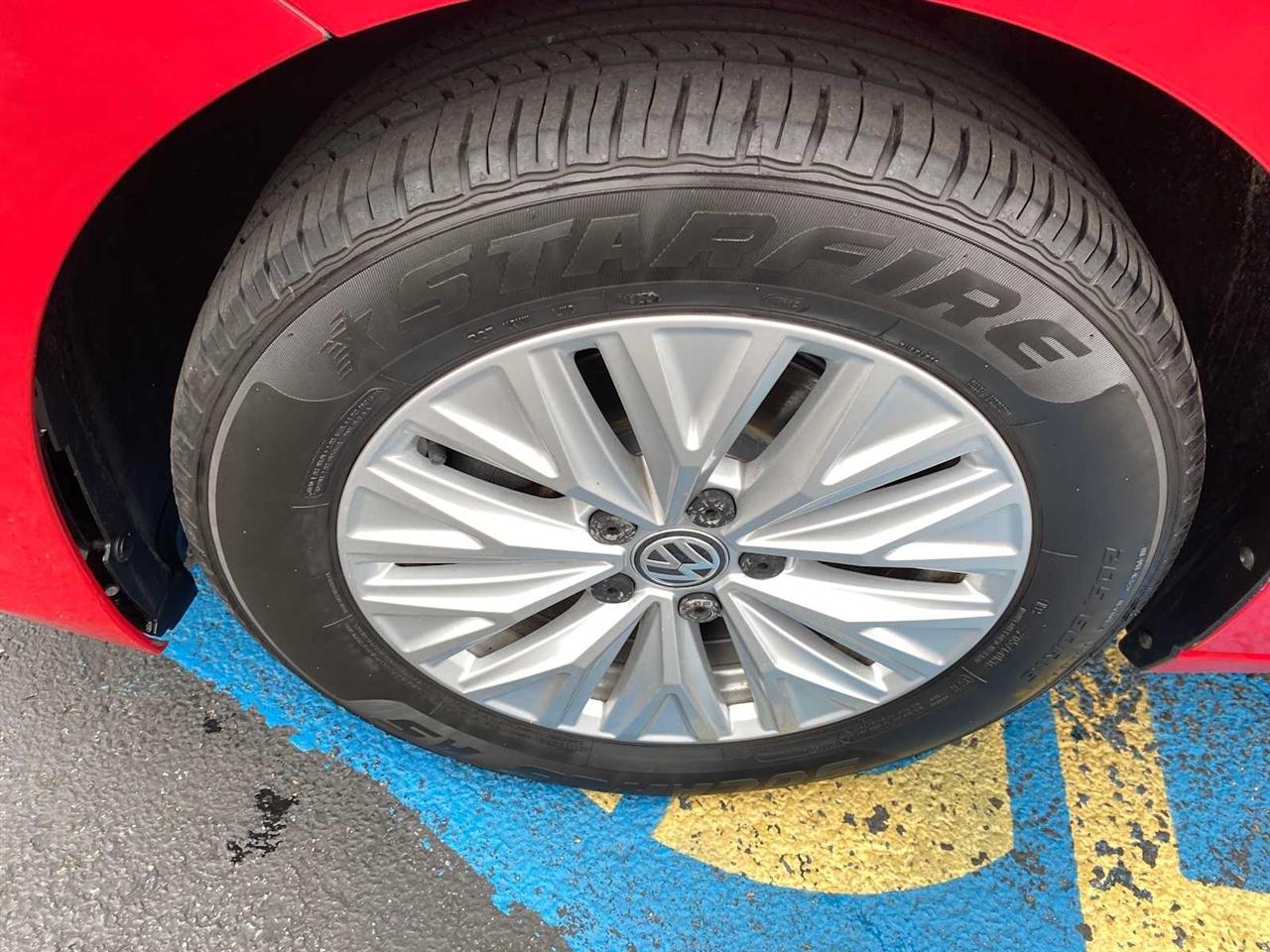 Volkswagen Jetta 1.4T S 8A 2020