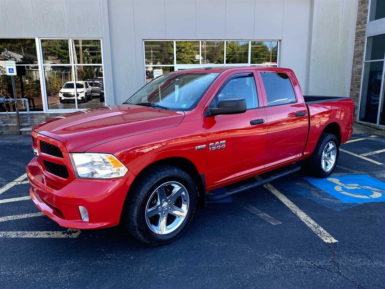RAM 1500 Tradesman Crew Cab SWB 4WD 2018