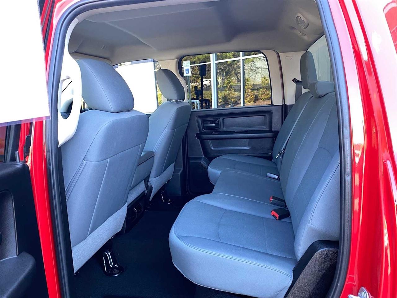 RAM 1500 Tradesman Crew Cab SWB 4WD 2018