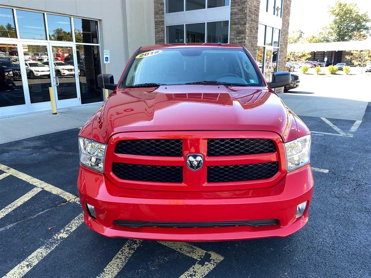 RAM 1500 Tradesman Crew Cab SWB 4WD 2018