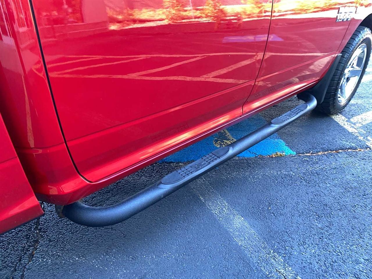 RAM 1500 Tradesman Crew Cab SWB 4WD 2018