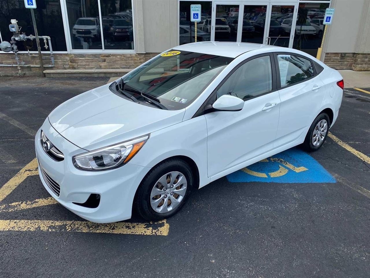 Hyundai Accent SE 4-Door 6A 2016