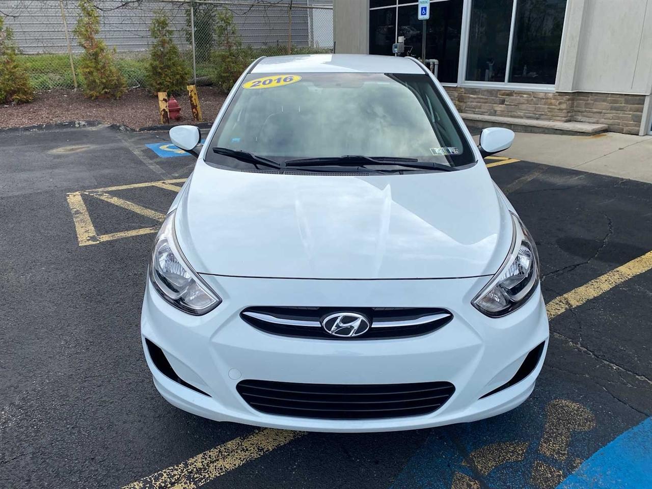 Hyundai Accent SE 4-Door 6A 2016