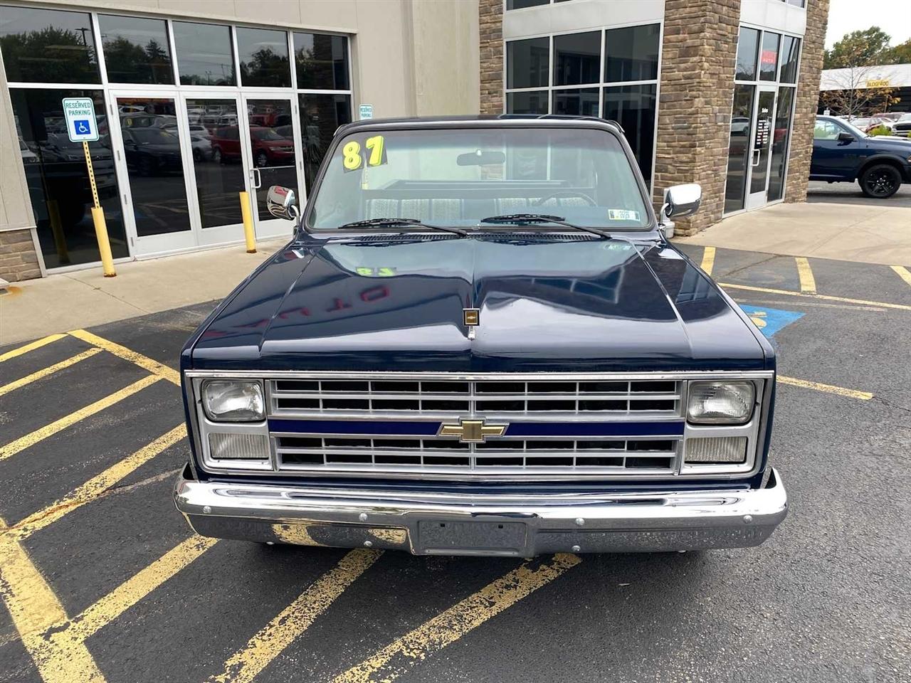 Chevrolet SILVERADO  1987