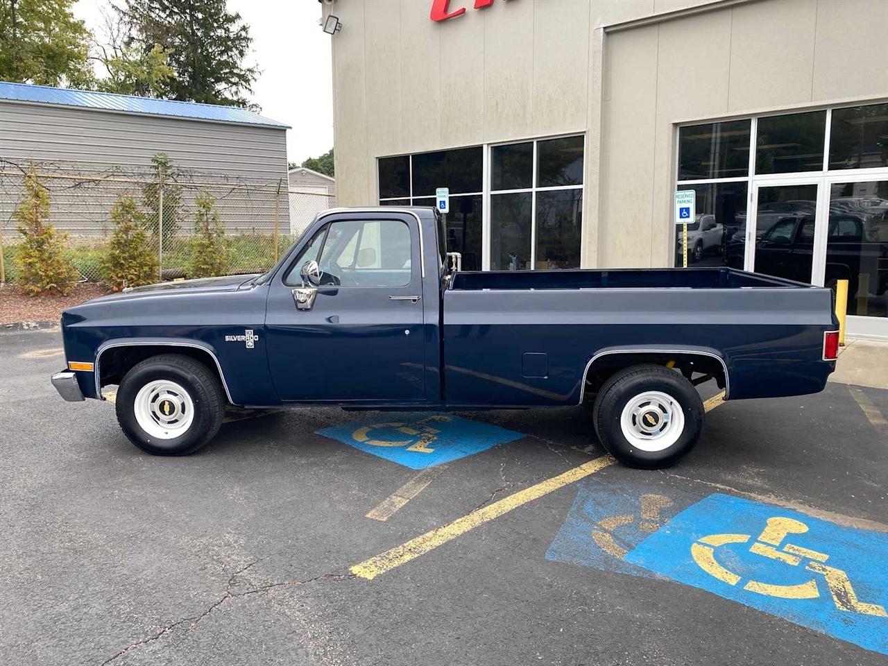 Chevrolet SILVERADO  1987