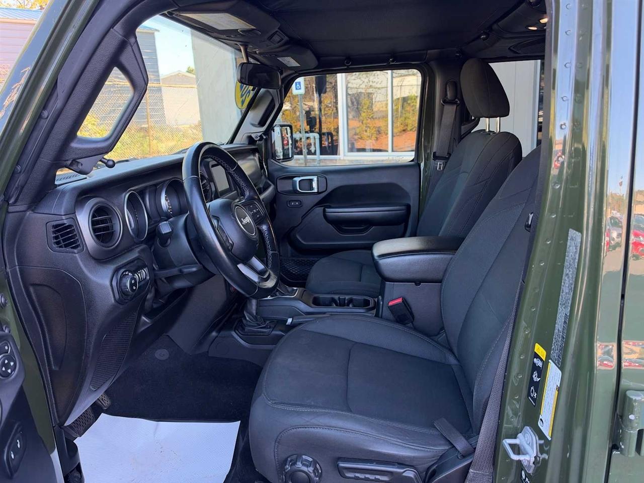 Jeep Gladiator Willys 4x4 2021