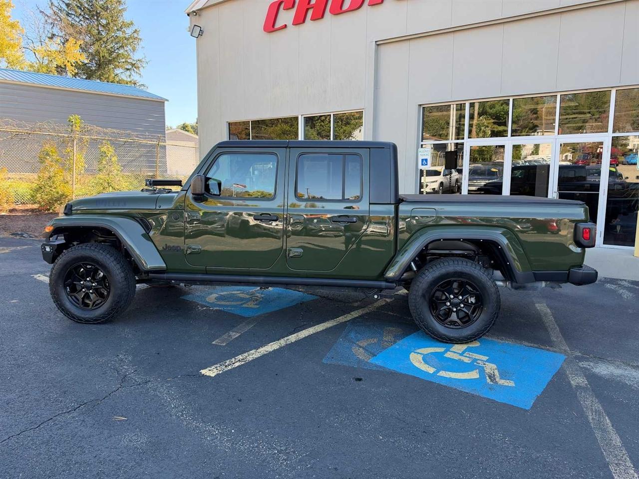 Jeep Gladiator Willys 4x4 2021