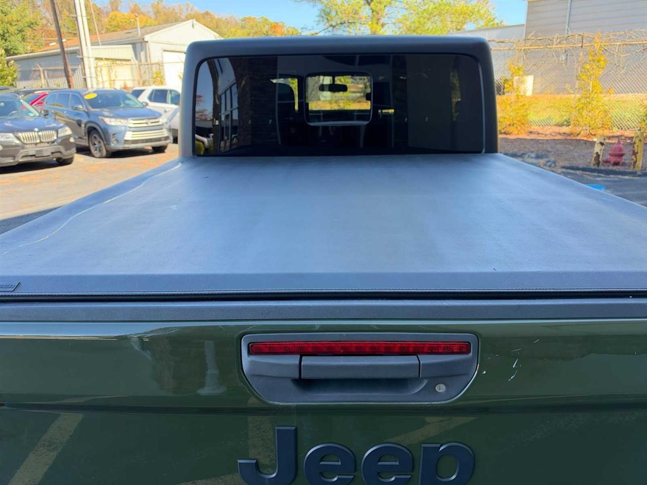 Jeep Gladiator Willys 4x4 2021