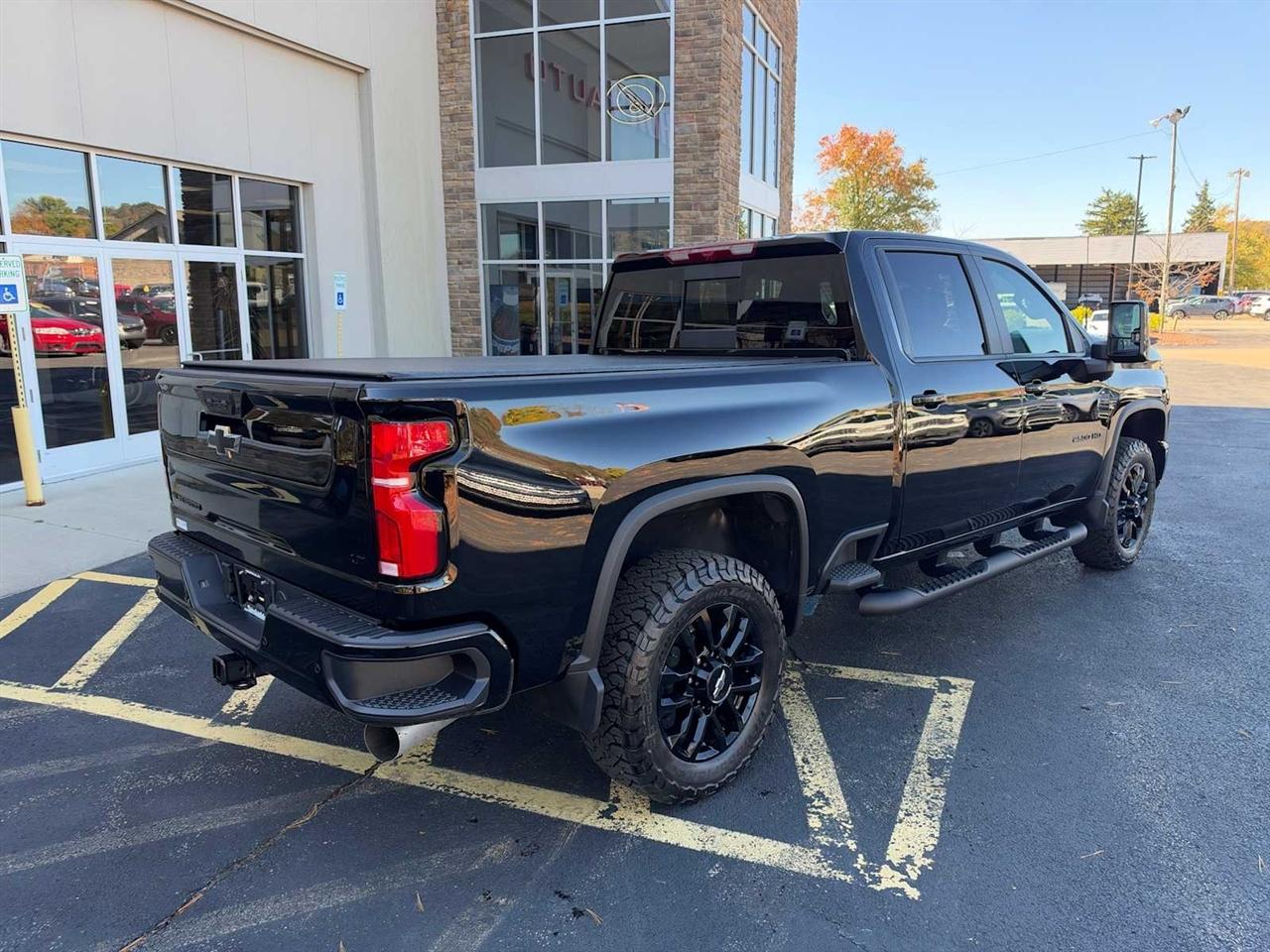 Chevrolet Silverado 2500HD LT Crew Cab 4WD 2026
