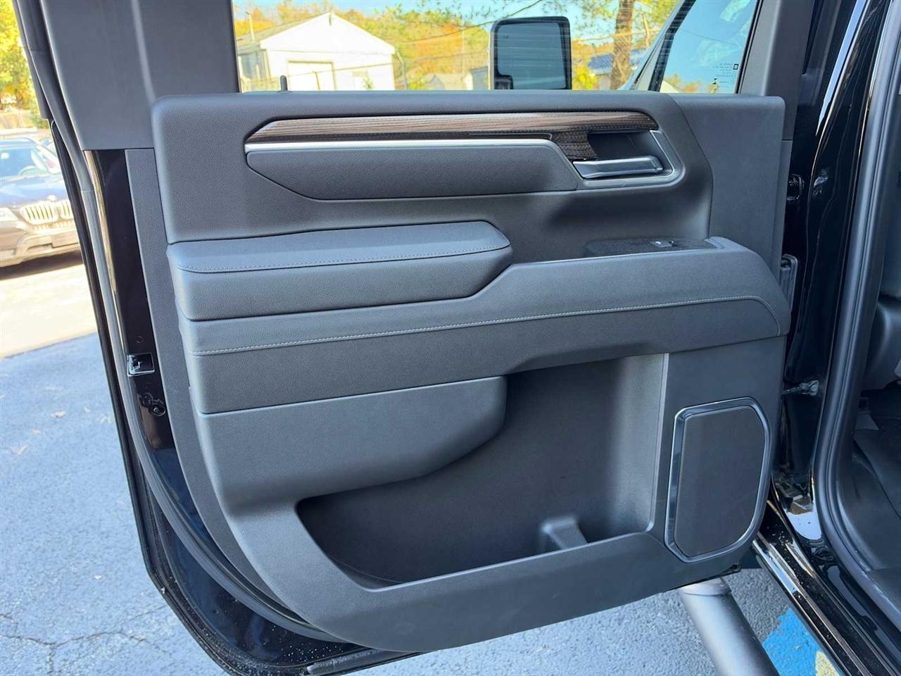 Chevrolet Silverado 2500HD LT Crew Cab 4WD 2026