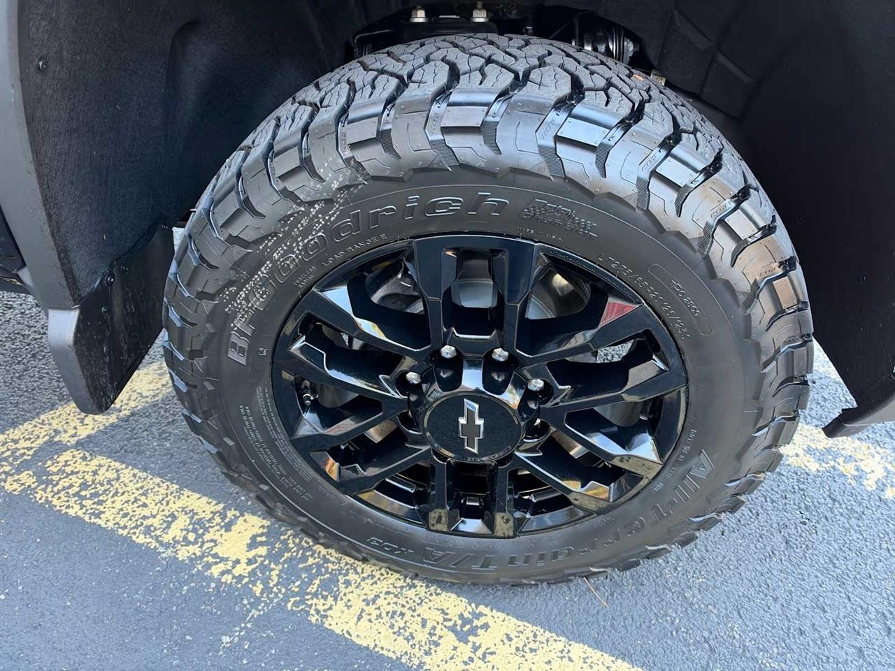 Chevrolet Silverado 2500HD LT Crew Cab 4WD 2026