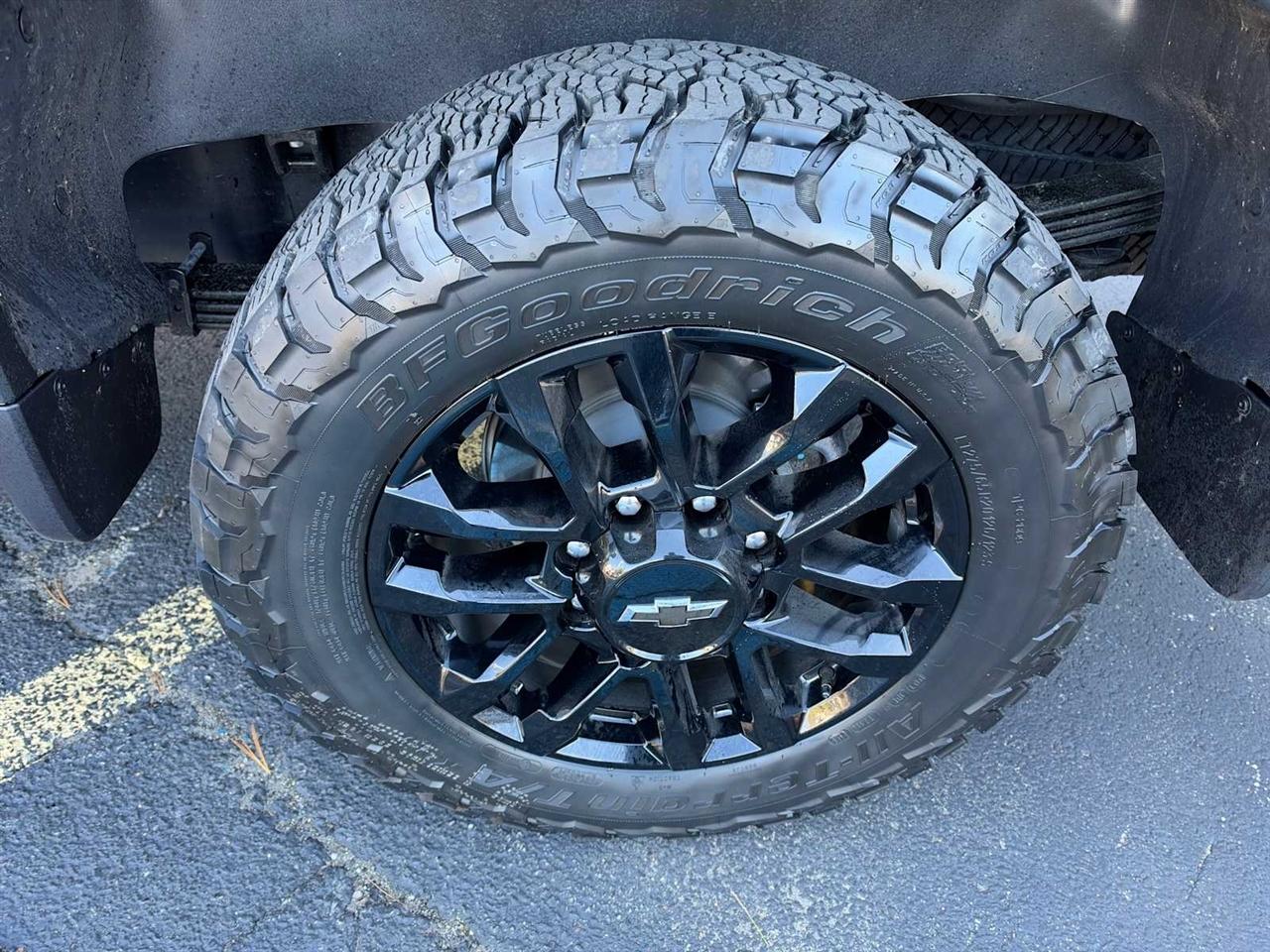 Chevrolet Silverado 2500HD LT Crew Cab 4WD 2026