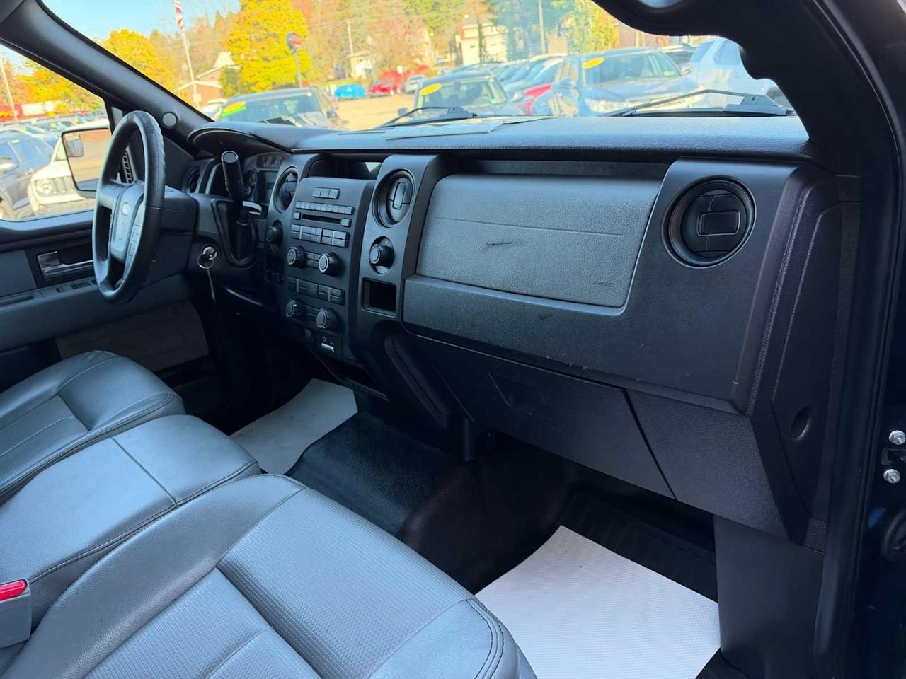Ford F-150 XL SuperCab 8-ft. Bed 4WD 2013